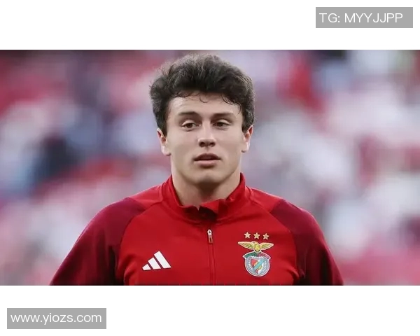 若昂内维斯：从新星崛起到足球舞台的璀璨之星