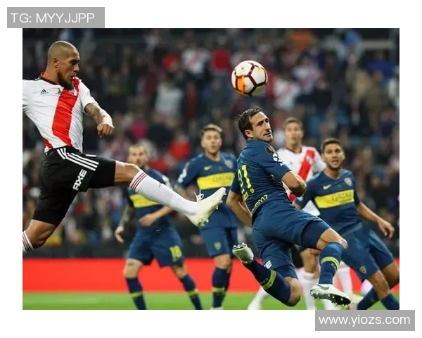 河床与两国竞技的较量:足球激情与文化碰撞的完美交融 河床与两国竞技的较量:足球激情与文化碰撞的完美交融