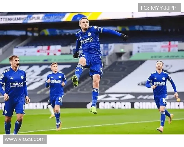 曼彻斯特城主场迎战沃特福德全力争胜展现冠军气质